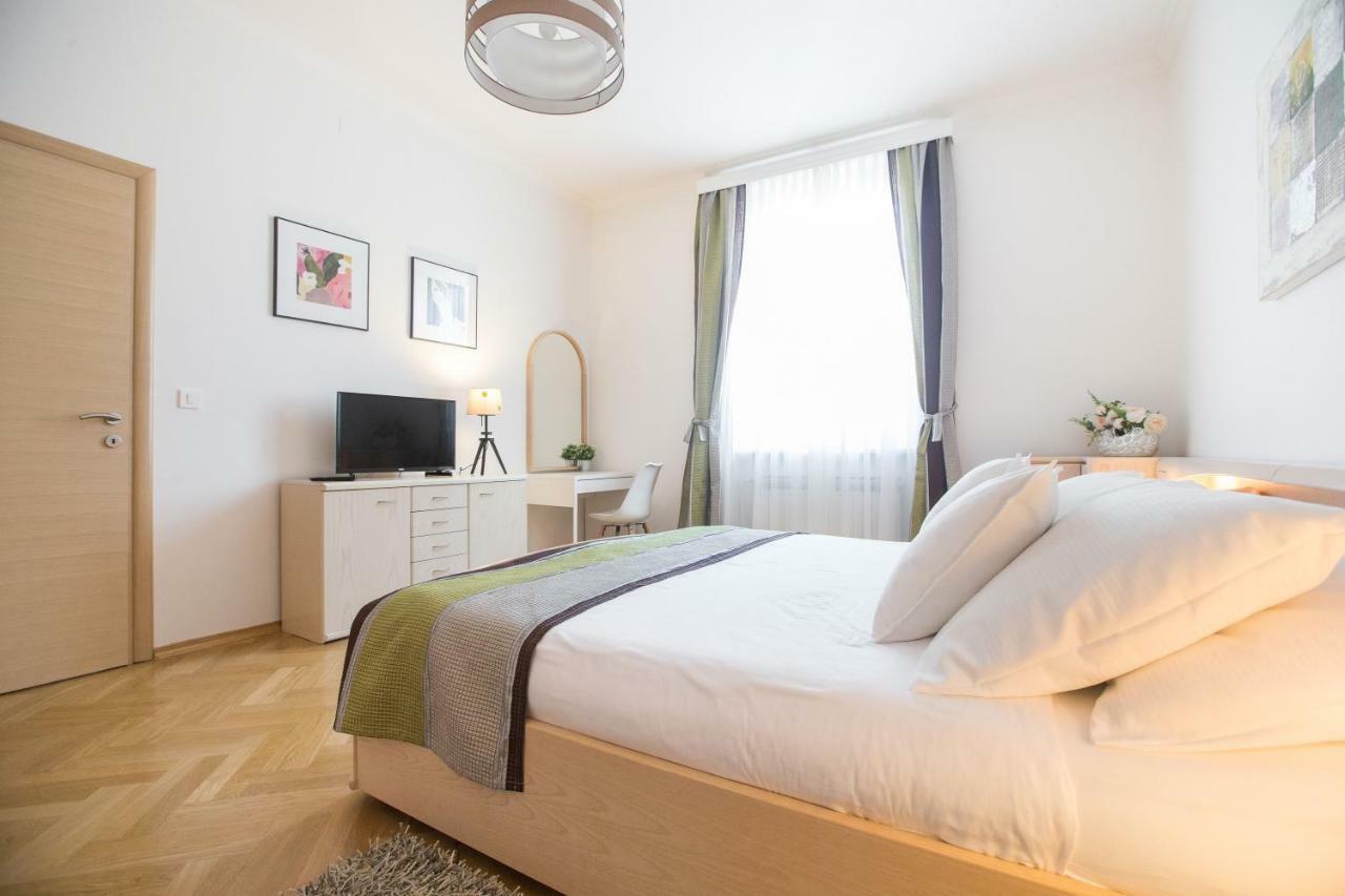 Apartament Angela Main Street Luxury Oasis & Free Parking Zagrzeb Zewnętrze zdjęcie